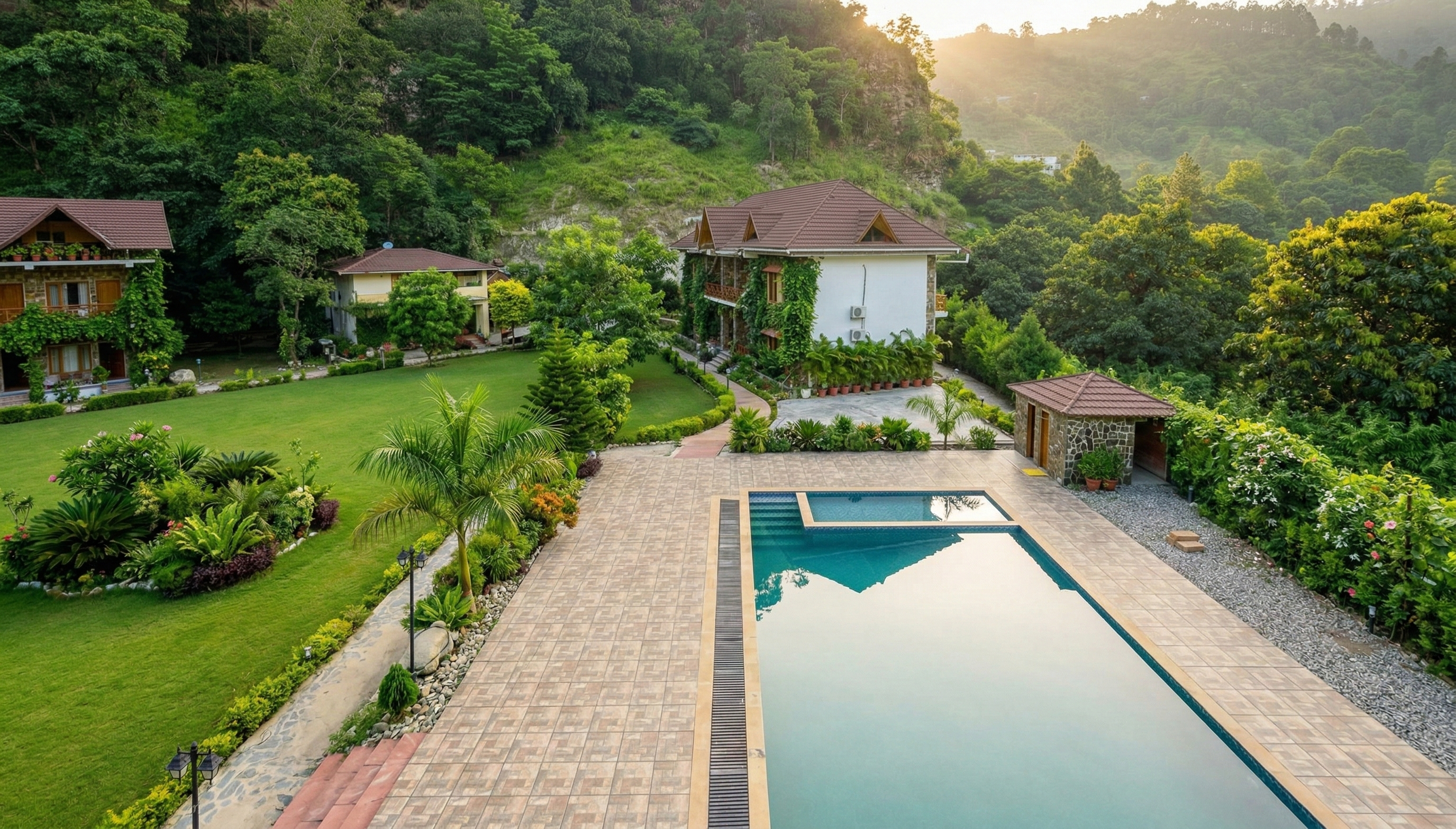 Heated Horizon Pool & Mountain Deck